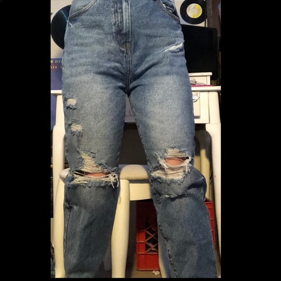 90’s Style Mom Jeans!! - Picture 2 of 4